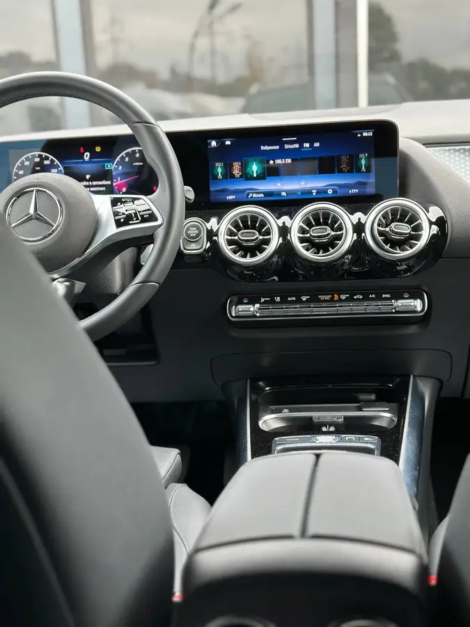 Mercedes-Benz GLA-Class 2024 (Мерседес-Бенц GLA-Класс) — фото 17 из 22