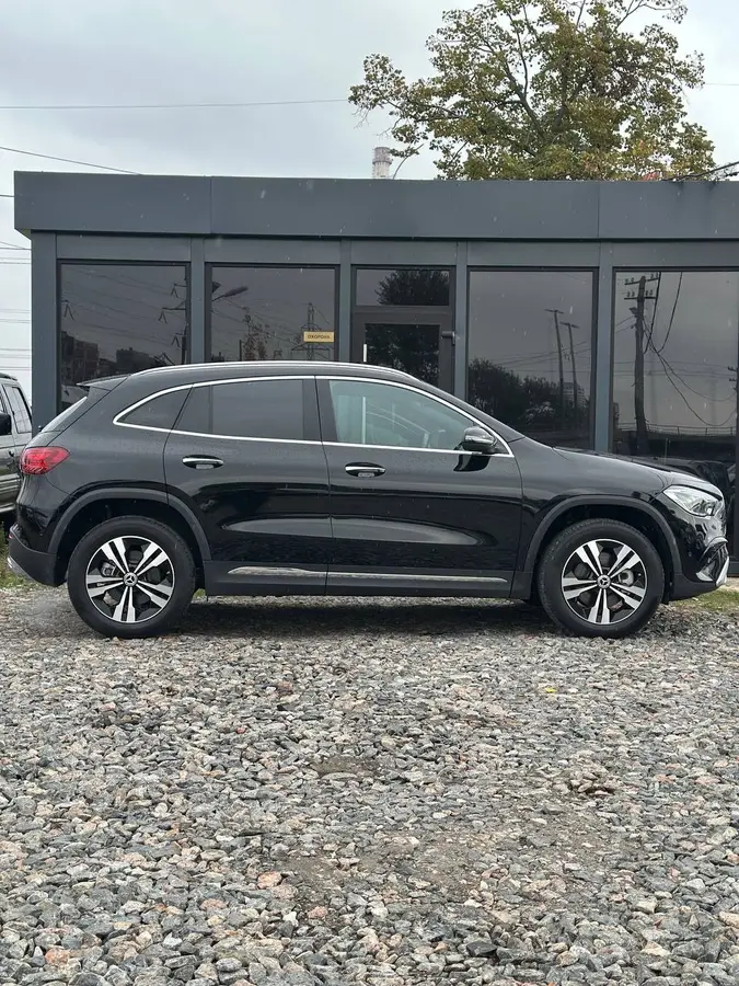 Mercedes-Benz GLA-Class 2024 (Мерседес-Бенц GLA-Класс) — фото 13 из 22