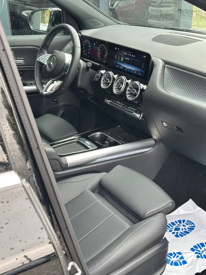 Mercedes-Benz GLA-Class 2024 (Мерседес-Бенц GLA-Класс) — фото 14 из 22