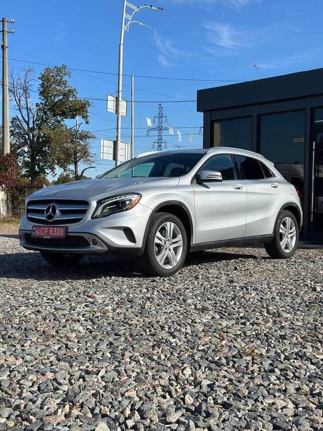 Mercedes-Benz GLA-Class 2015 (Мерседес-Бенц GLA-Клас) — фото 1 з 5