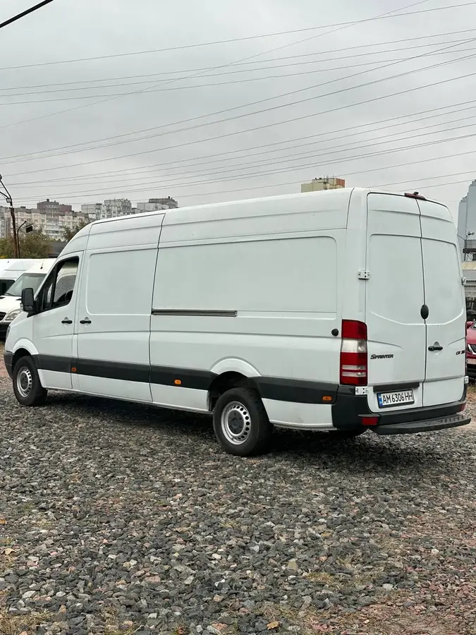 Mercedes-Benz Sprinter 2010 (Мерседес-Бенц Спрінтер) — фото 8 з 15