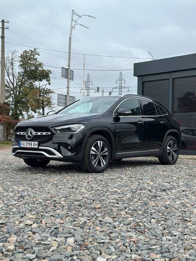 Mercedes-Benz GLA-Class 2024 (Мерседес-Бенц GLA-Клас) — фото 1 з 5